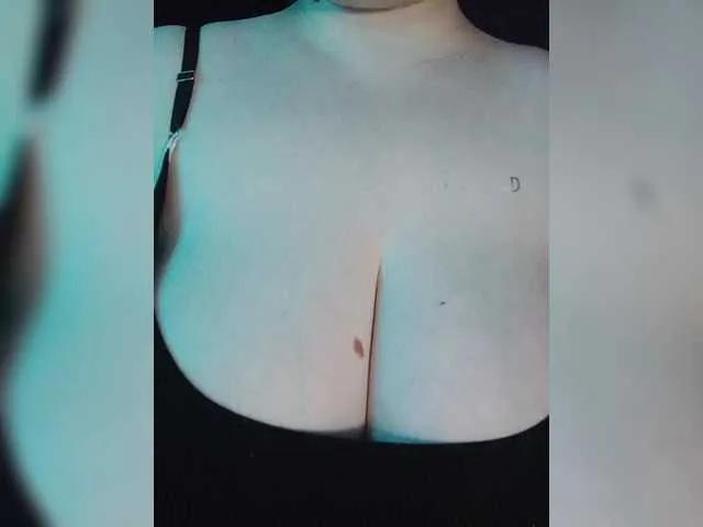 -Emma- on BongaCams