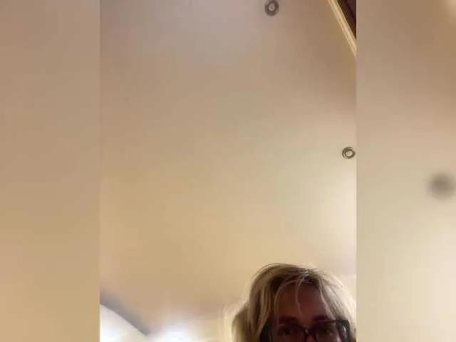 Crystal00Girl on BongaCams