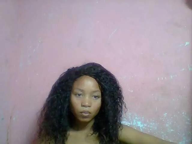 Estelahh on BongaCams 