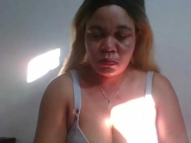 JELLA1 on BongaCams 