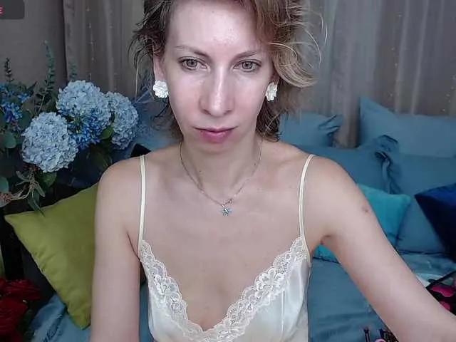 KirstenDesire on BongaCams