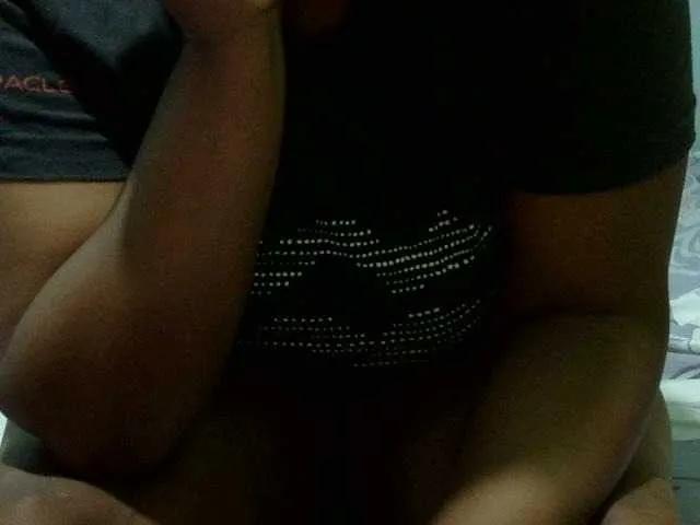 Petitetessy3 on BongaCams