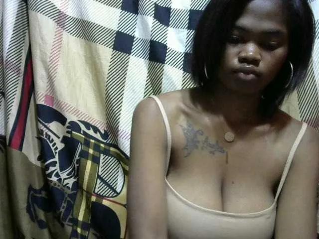 Rachina22 on BongaCams