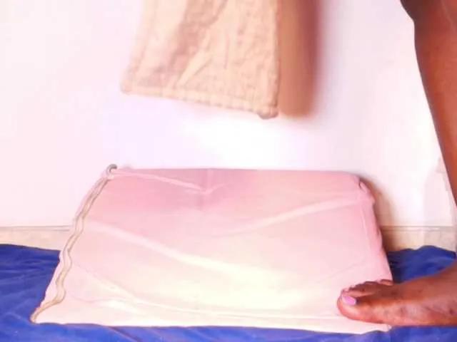 ssusy-ebony on BongaCams