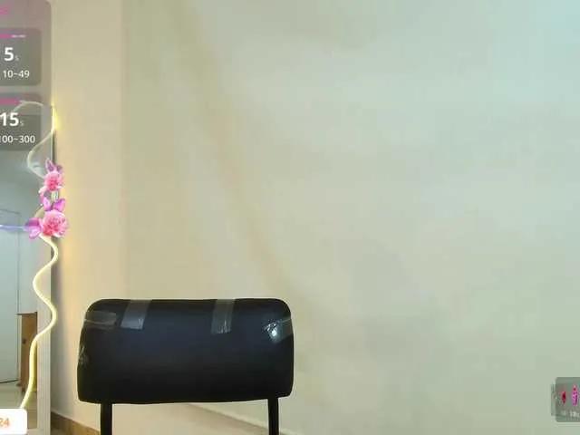 whitney-tay on BongaCams