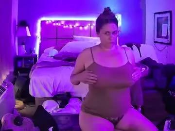 _toofunnysluts_ on Chaturbate 