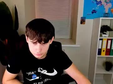 alejandro_ellias — GOAL: play with nipples under top [51 tokens remaining] Welcome to my room! #new #18 #young #feet #c2c