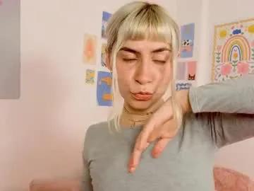 annietinky on Chaturbate 