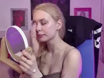 avadaviis on Chaturbate 