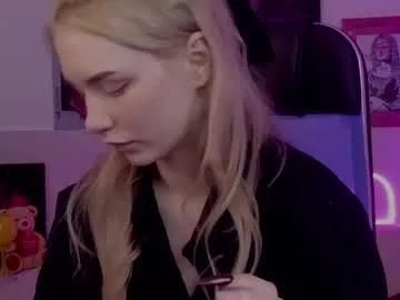 avadaviis on Chaturbate 