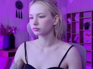 avadaviis on Chaturbate 