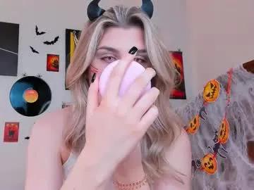 cassieholland on Chaturbate 