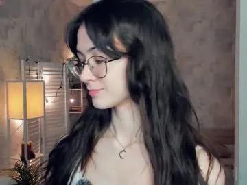 defeded_lovee — Hey, WORLD, Princess Amy is here!   GOAL: Seducting Without Top And Bra!? #18 #new #shy #lovense #skinny [189 tokens remaining]