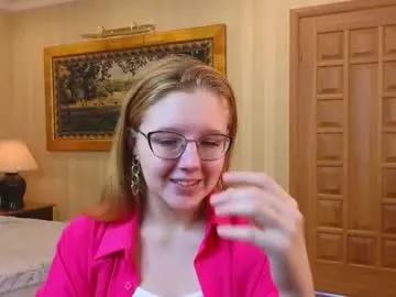 domoniqueepperley — My name is Alina and I am #new model on CB #18 #smalltits #shy #teen Goal: rain of kisses :3 [43 tokens remaining]