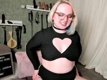 evanharlowe — GOAL: Make me #topless and show my #titties #boobs for good in only [67 tokens left]