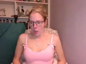 holly_bourbon on Chaturbate 