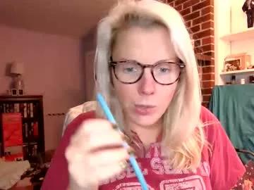 holly_bourbon on Chaturbate 
