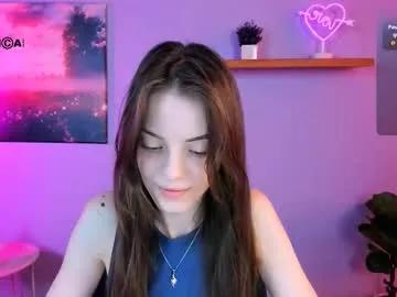 mia_starrr_ — GOAL: show a funny face [93 tokens remaining] Welcome to my room! #new #18 #cute #young #brunette