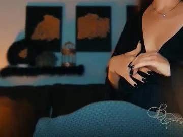 missbeverlymills on Chaturbate 