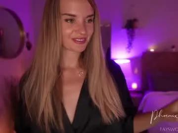 Model Phoenix_taylor