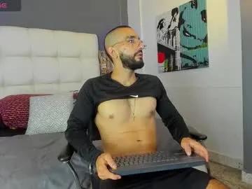 yiyo10_ on Chaturbate 
