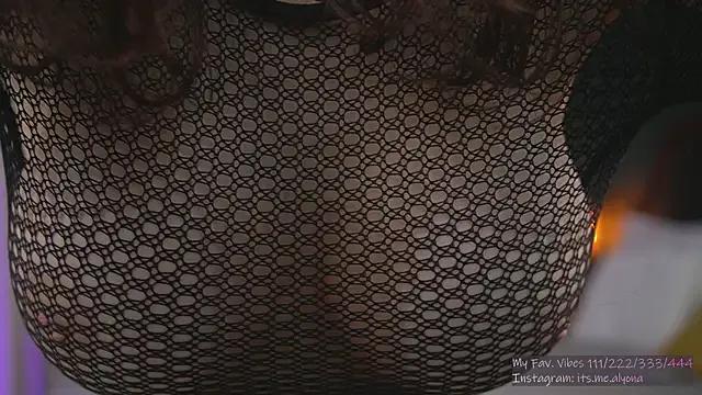 Alyonaqueen_ — My pussy want your love:inlove: