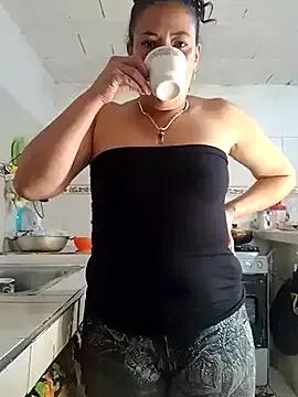 amatista_3012 on StripChat 
