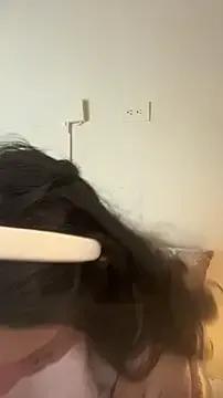 AriaHeavenss on StripChat 