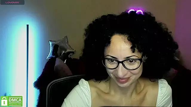 Arianasweety23 on StripChat 