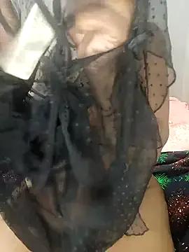 BeejayLoverxx — Love me!