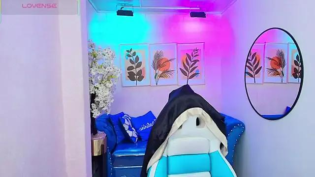 Dafne_huges — show ass slap x5