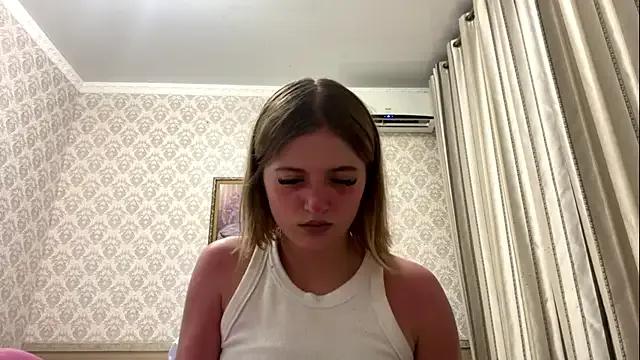 Doom_Kissa on StripChat 