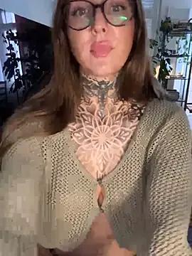 Elenascrib on StripChat 