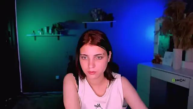 evelyn_muse on StripChat