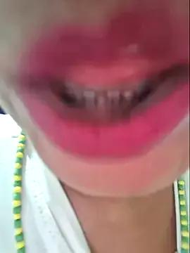 gatadeojosclaros — Ducha