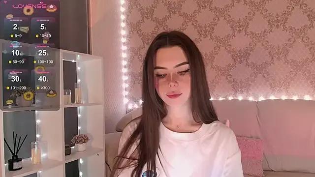 HolyMiax — flash booty in panties