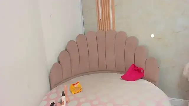 irinacollyn on StripChat 