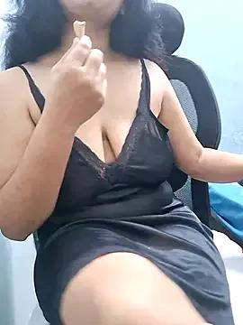 Jassi_Does on StripChat 
