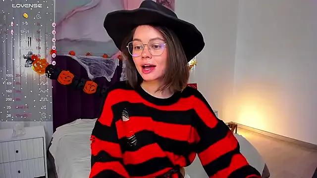 Kelly_Cuutie on StripChat 