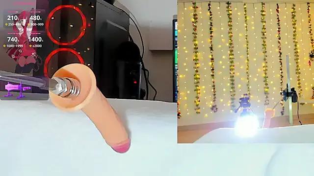 Kitty__Rose__ on StripChat 