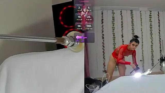 Kitty__Rose__ on StripChat 