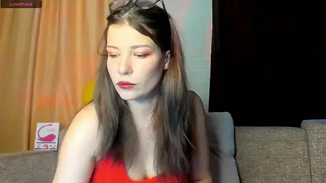 Leila_purr18 on StripChat 