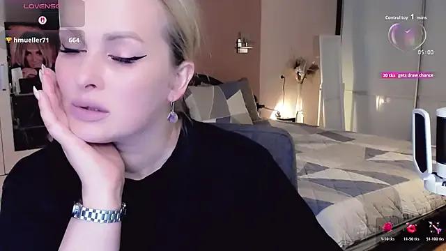 Libby_Nora on StripChat 