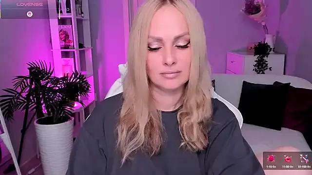 Libby_Nora on StripChat 