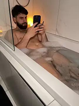 lucas_kazimm — lets cum :)