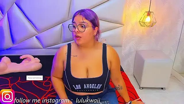 lulukawai16 on StripChat 