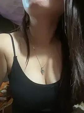 Luna-ass — earn money to buy dresses