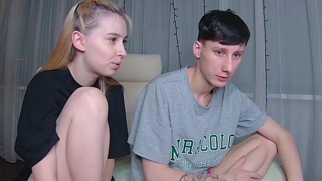 MiaAndWilliam on StripChat 