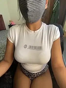 miss_lina on StripChat 