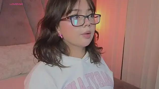 missy_taylor_ on StripChat 